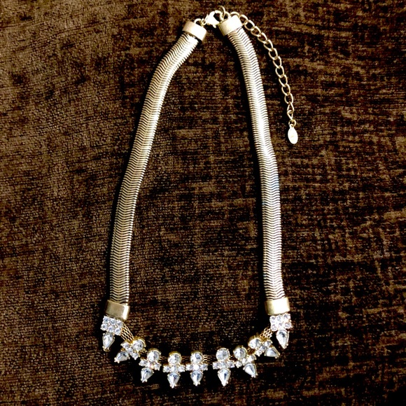 Beautiful Art Deco Gold Tone Sparkly Necklace - Picture 1 of 1